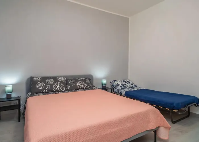 Nicole Rooms